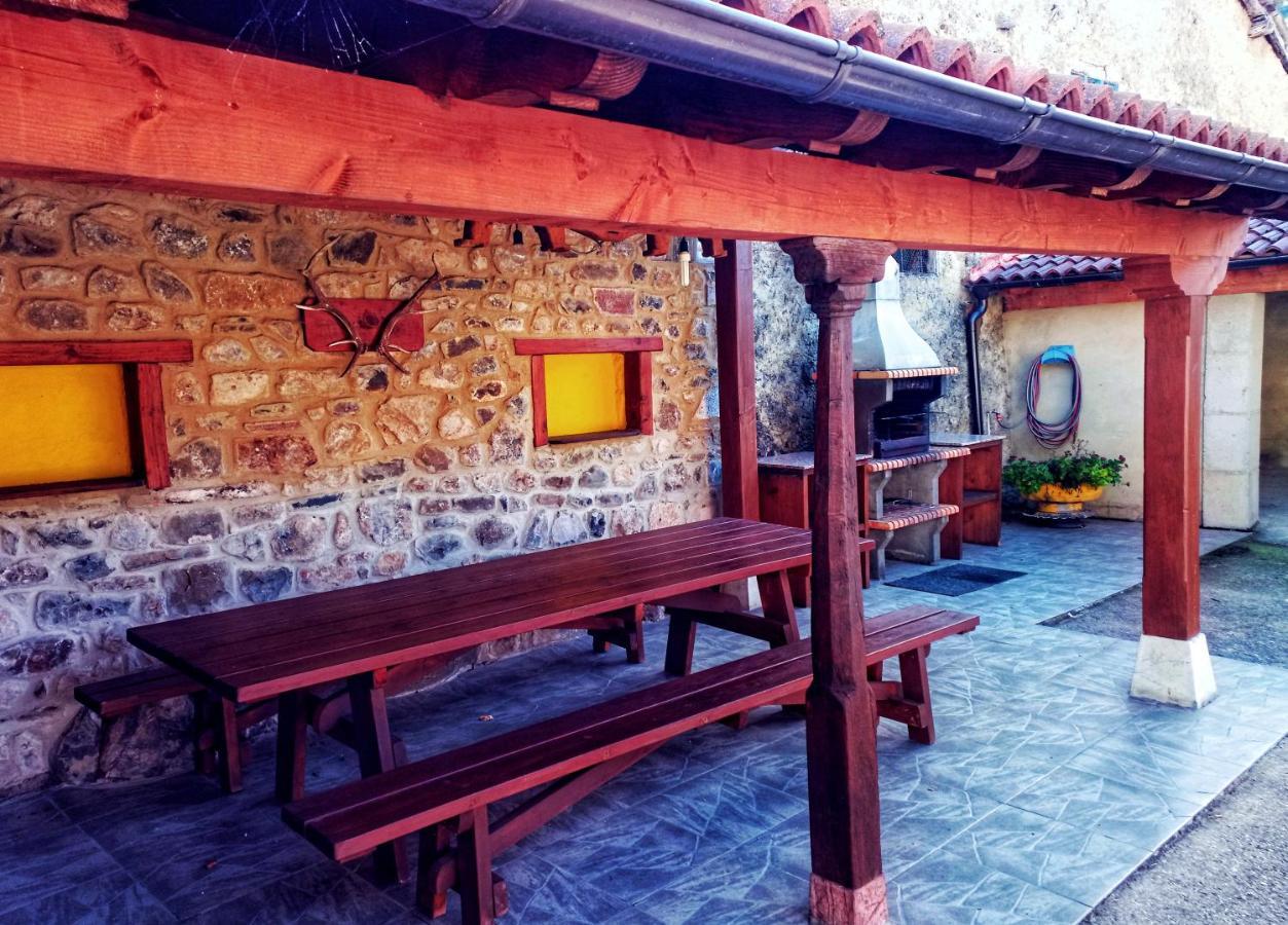 Casa Rural Buron Posada De Valdeon Ngoại thất bức ảnh